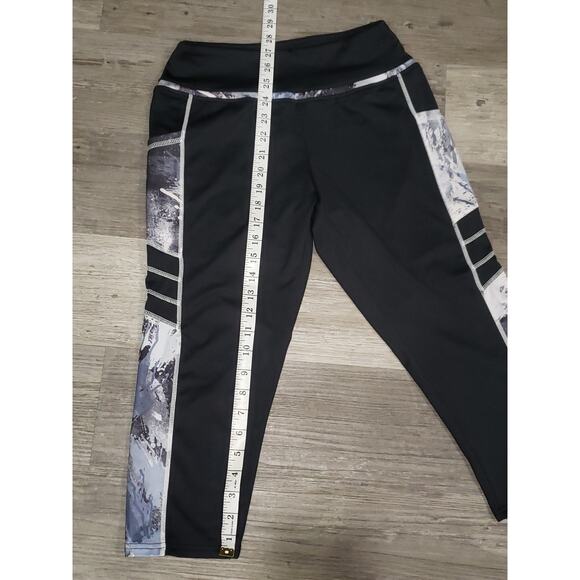 Neon Sweets Black Gray Camo Side Design w. Pockets Leggings Yoga Capri Pants - Picture 7 of 8